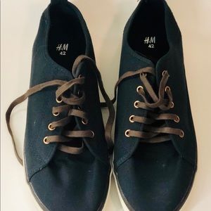 H&M Shoes - H&M Blue Canvas Shoes H&M Shoes - H&M Blue Canvas Shoes